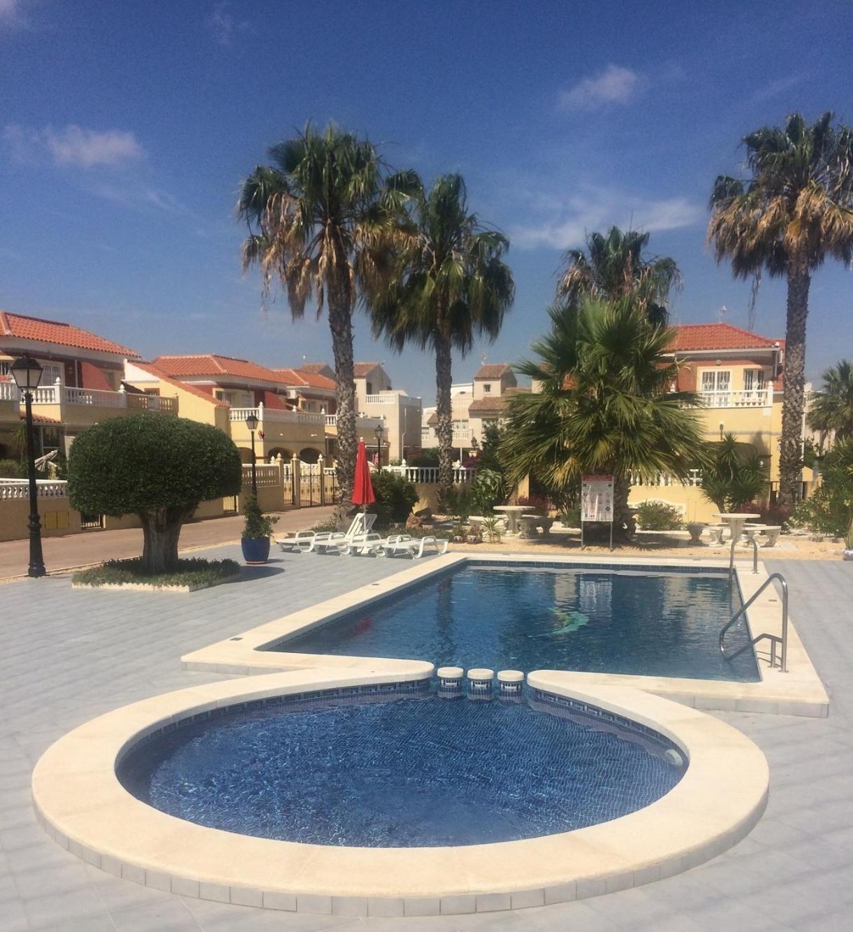 Torrevieja, La Torreta Ground Floor Apartment With Large Private Patio Garden Экстерьер фото