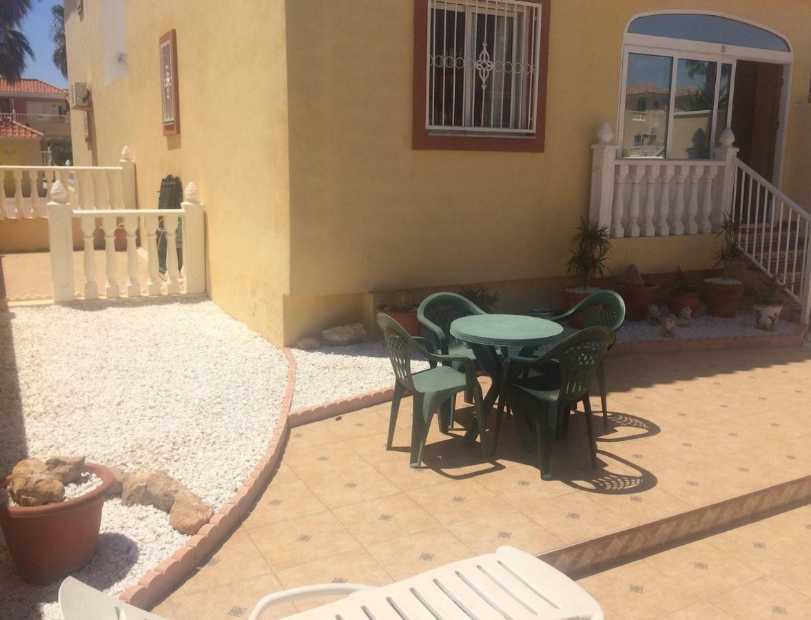 Torrevieja, La Torreta Ground Floor Apartment With Large Private Patio Garden Экстерьер фото